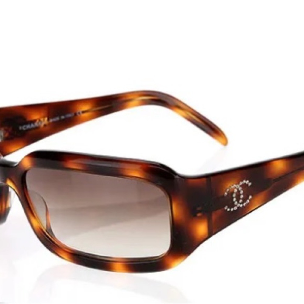 CHANEL Vintage Swavorski Crystal Tortoiseshell Ladies Sunglasses **rare** 5064